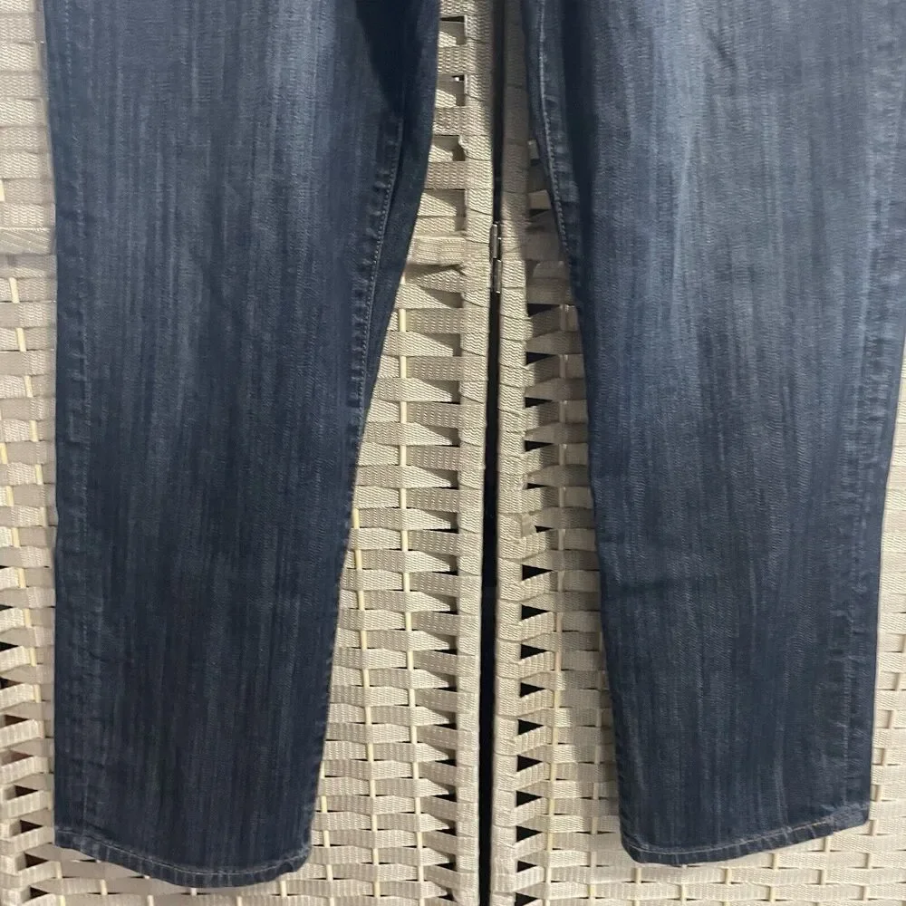 Lucky Brand 221 Original Straight Jeans Men’s Size 30X30 Medium Blue Wash Denim